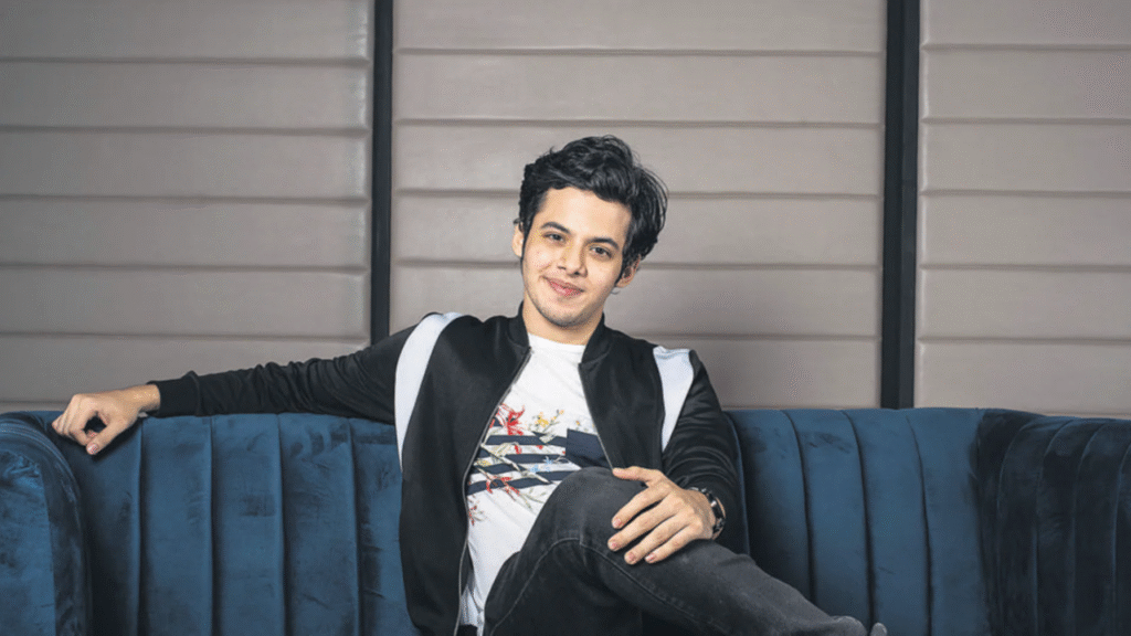 Aamir Khan Reveals Sitaare Zameen Par First Look, Sparks Mixed Reactions Online
