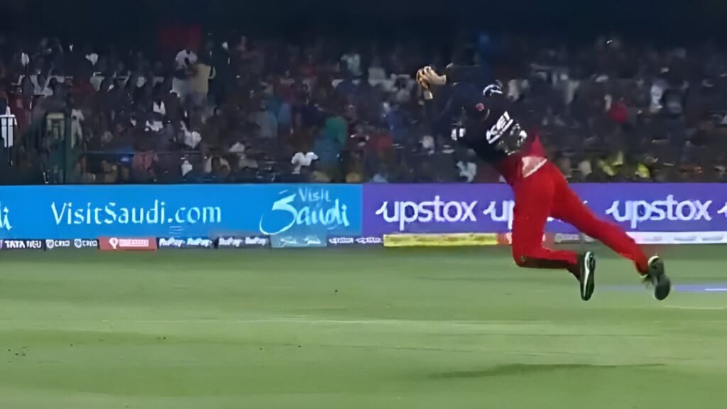 Faf du Plessis Stuns at 40 with Superman-Like Catch in MI NY vs Texas Super Kings MLC 2025