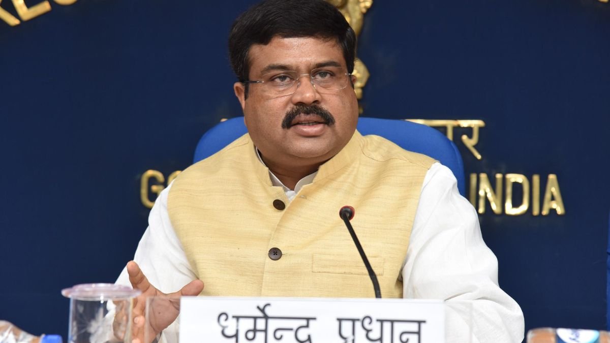 Rahul Gandhi Criticizes Dharmendra Pradhan, Urges PM Modi to Apologize After Student Pellet Incident